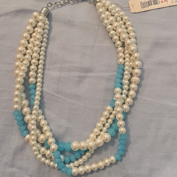 Turquoise and pearl bead necklace - Picture 3 of 5